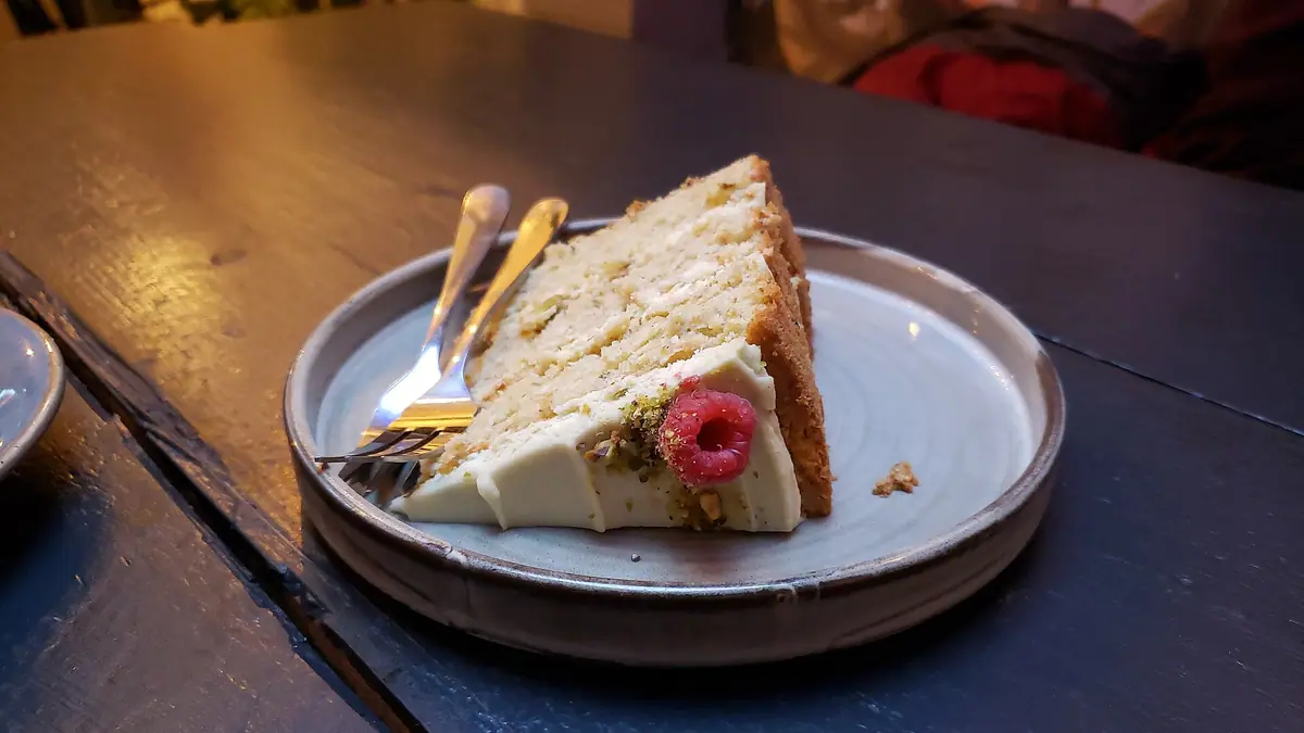 Jennycliff Cafe – cake shop in Hooe, Plymouth